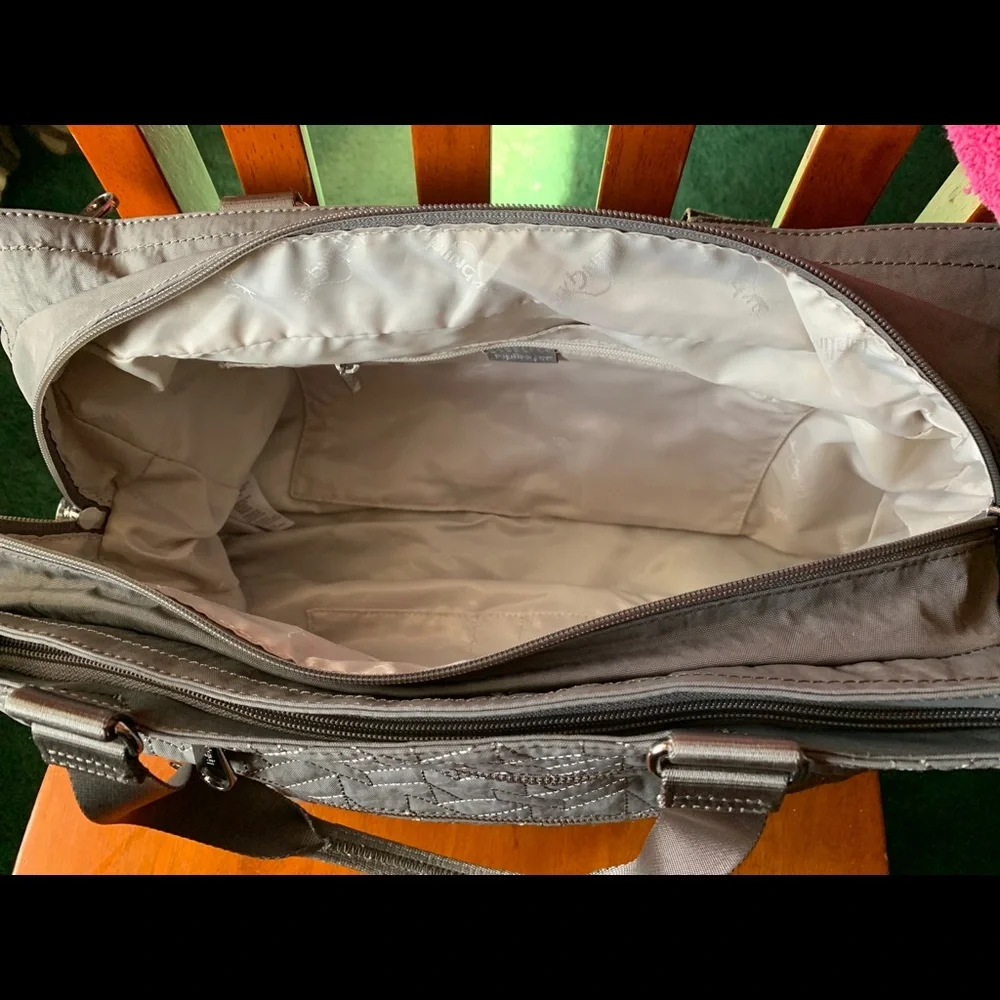 COPY - Kipling travel tote - Picture 4 of 5